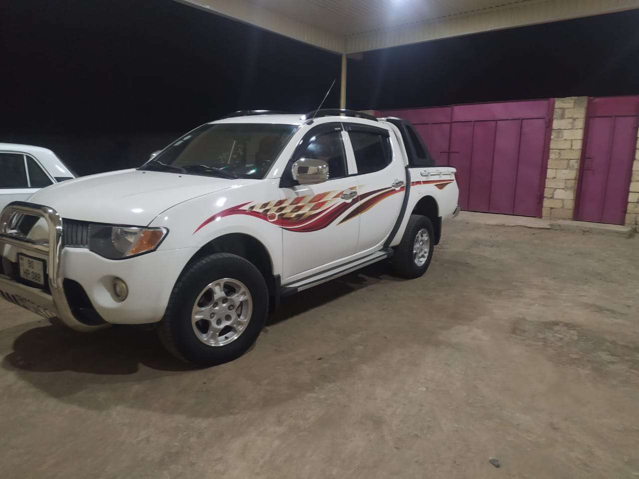 Mitsubishi L200, 2007 il, 2.5 L, 334 221 km