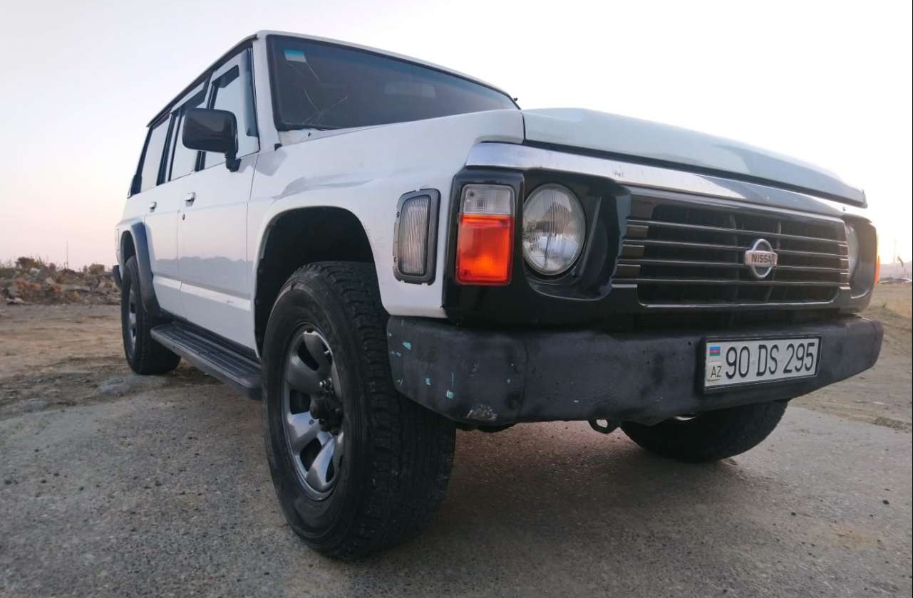 Nissan Patrol, 1995 il, 4.2 L, 600 000 km