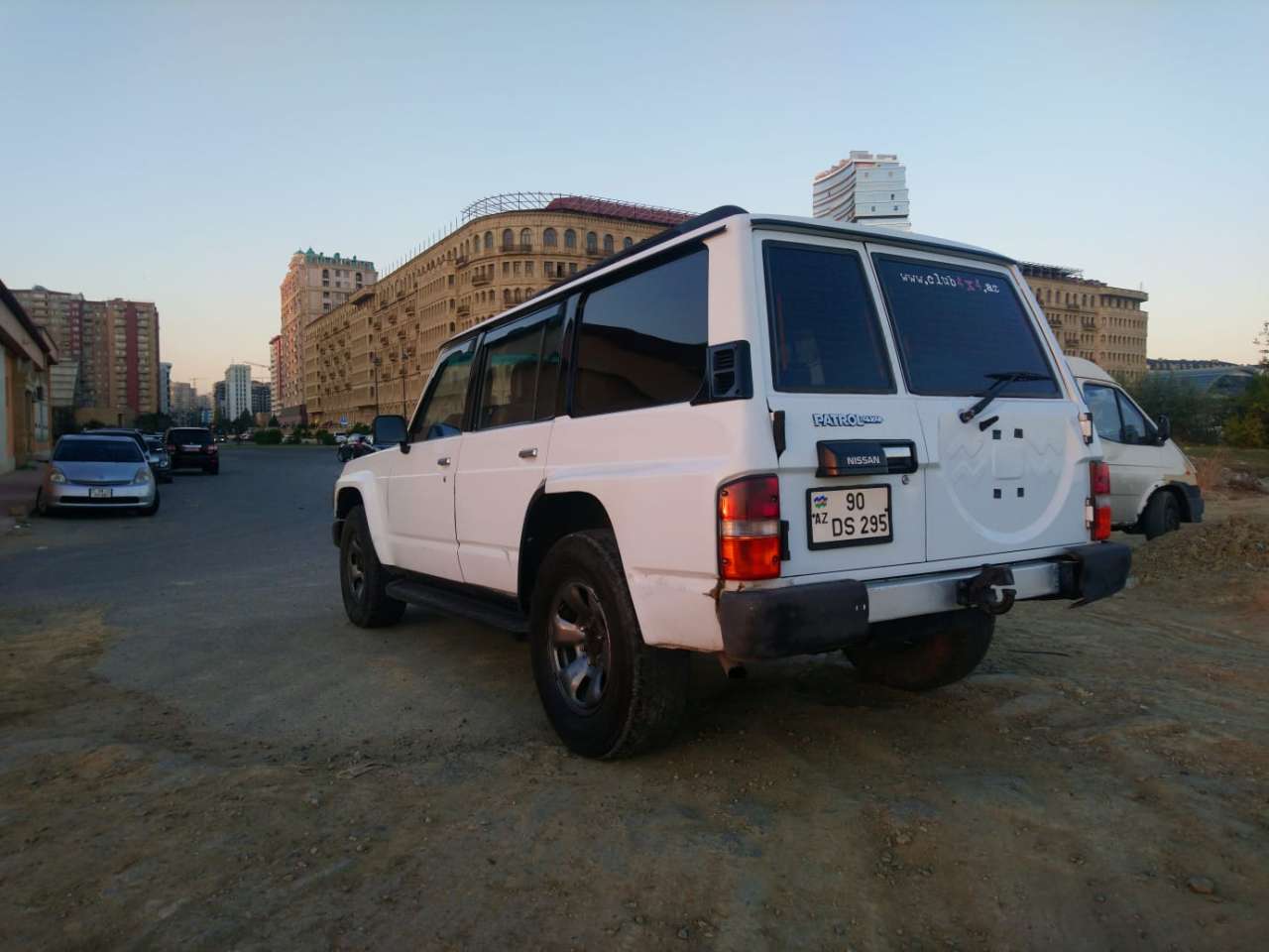 Nissan Patrol, 1995 il, 4.2 L, 600 000 km