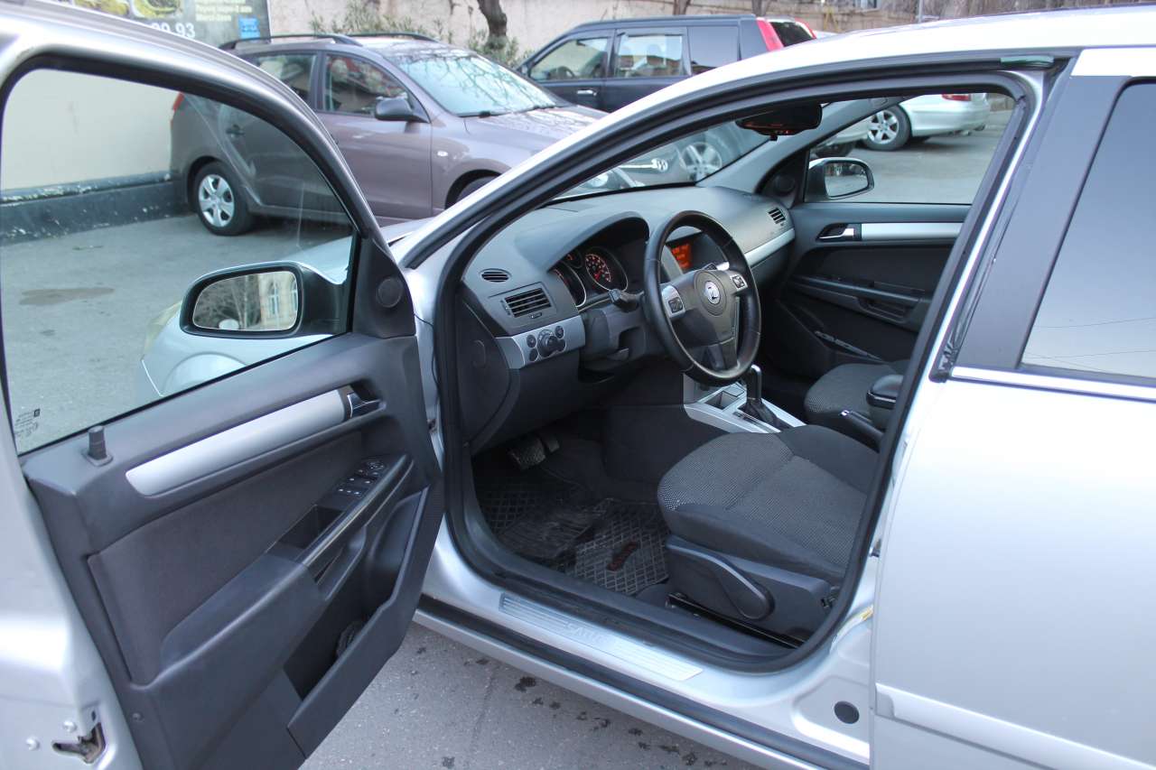 Opel Astra, 2008 il, 1.8 L, 132 000 km