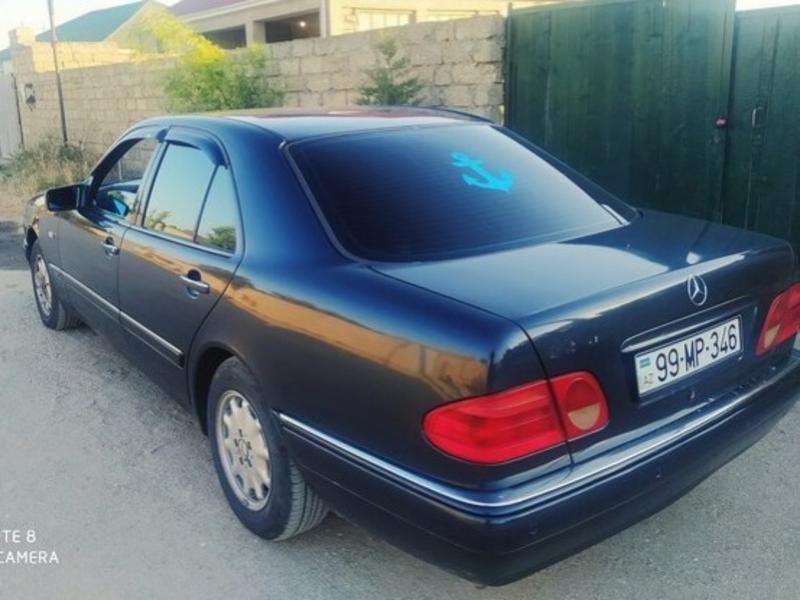 Mercedes E 240, 1998 il, 2.4 L, 223 333 km