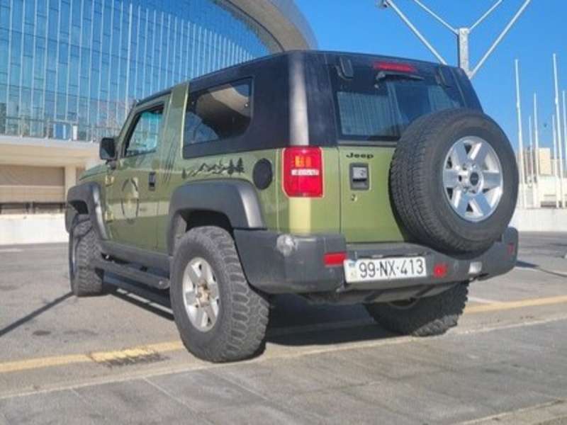 Baic BJ 40, 2015 il, 2.4 L, 120 000 km