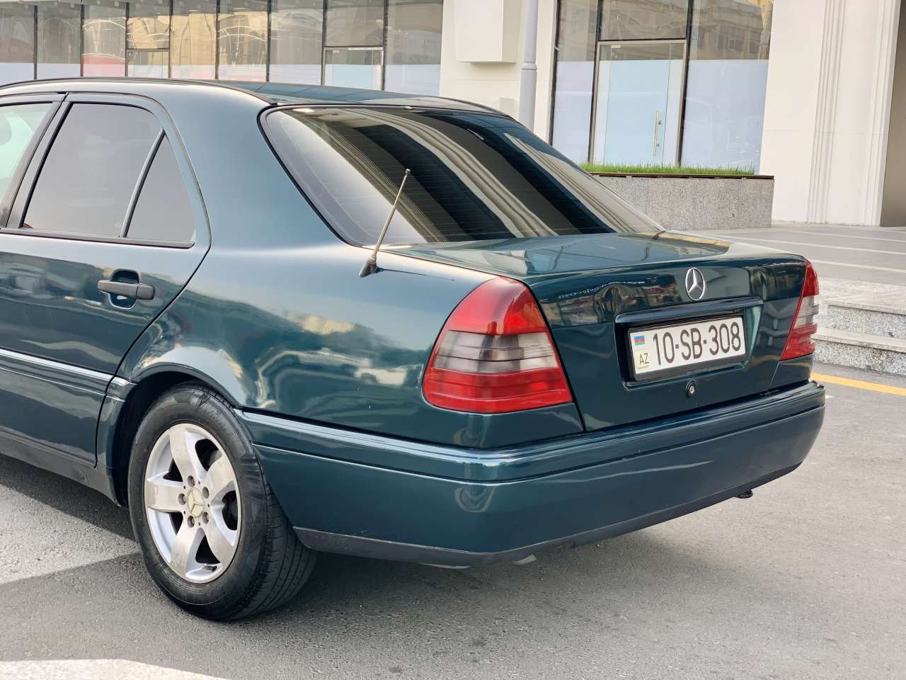 Mercedes C 180, 1995 il, 1.8 L, 226 000 km