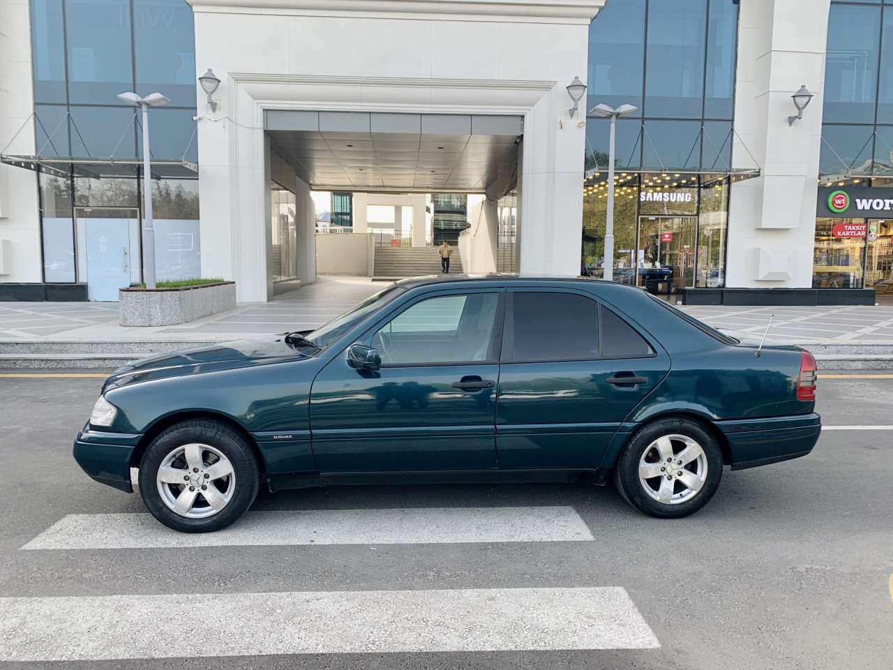 Mercedes C 180, 1995 il, 1.8 L, 226 000 km