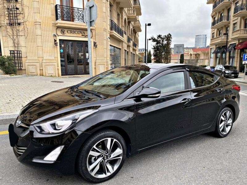 Hyundai Elantra, 2015 il, 1.8 L, 69 000 km