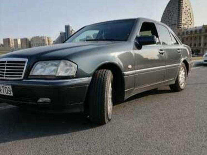 Mercedes C 240, 1999 il, 2.4 L, 320 000 km