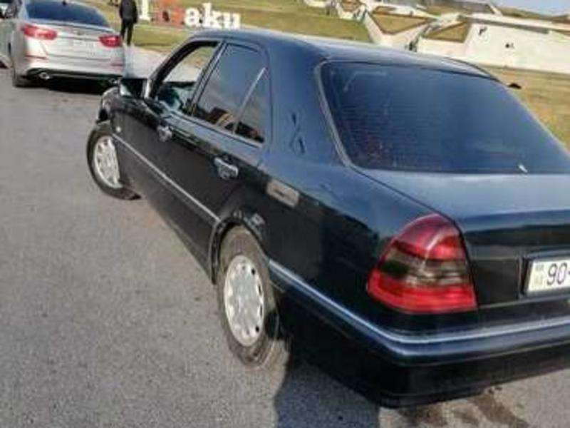 Mercedes C 240, 1999 il, 2.4 L, 320 000 km