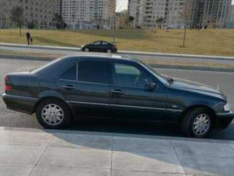 Mercedes C 240, 1999 il, 2.4 L, 320 000 km