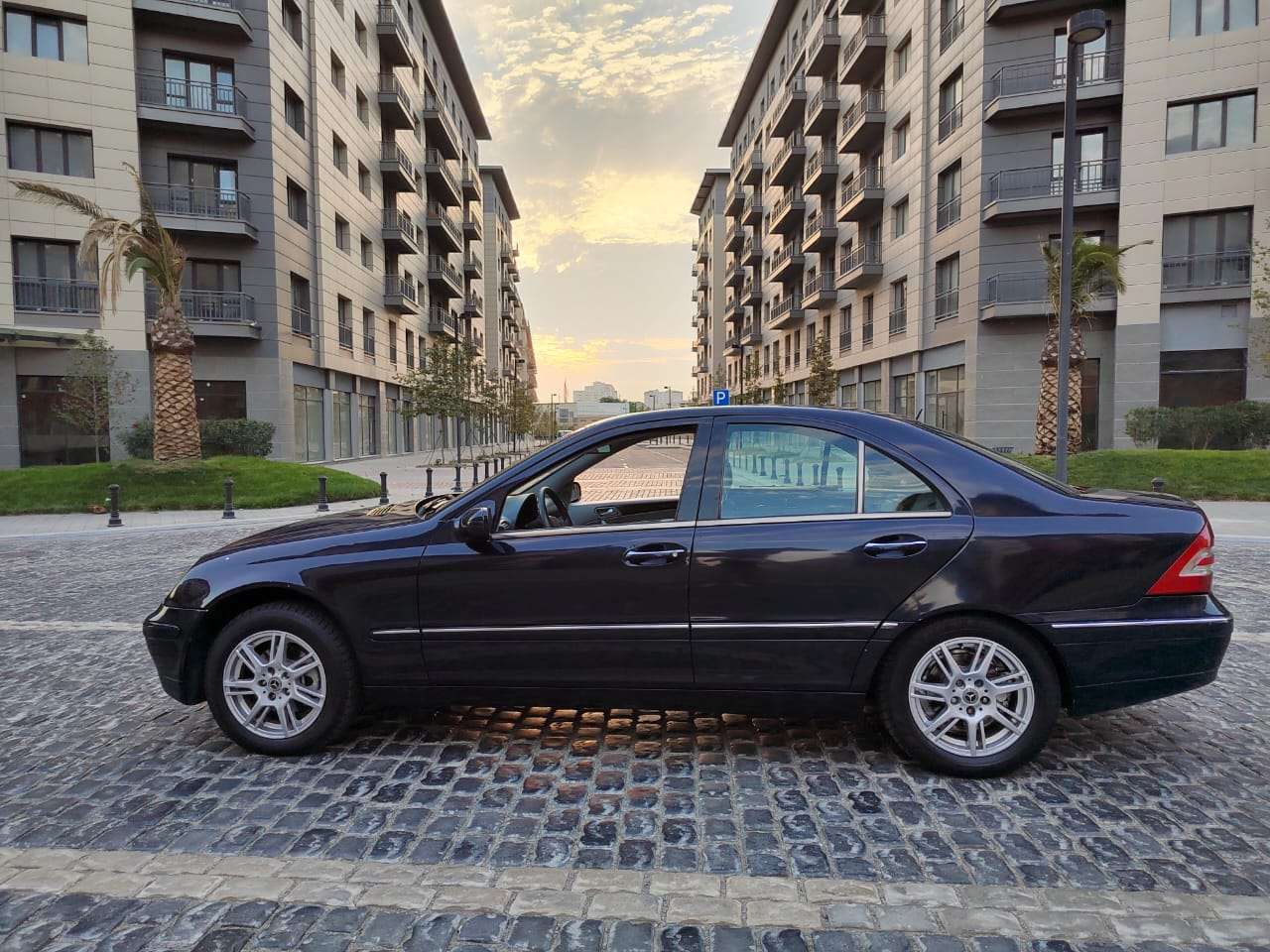 Mercedes C 240, 2001 il, 2.4 L, 460 000 km