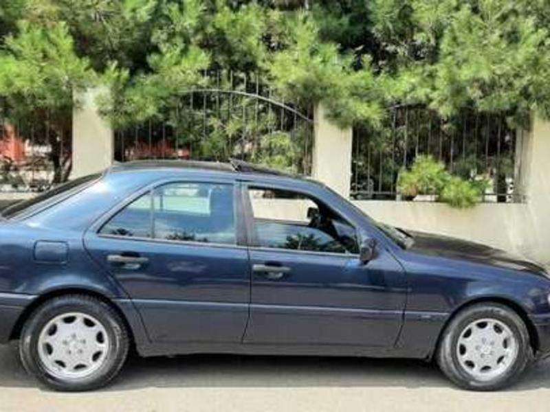 Mercedes C 180, 1996 il, 1.8 L, 392 185 km