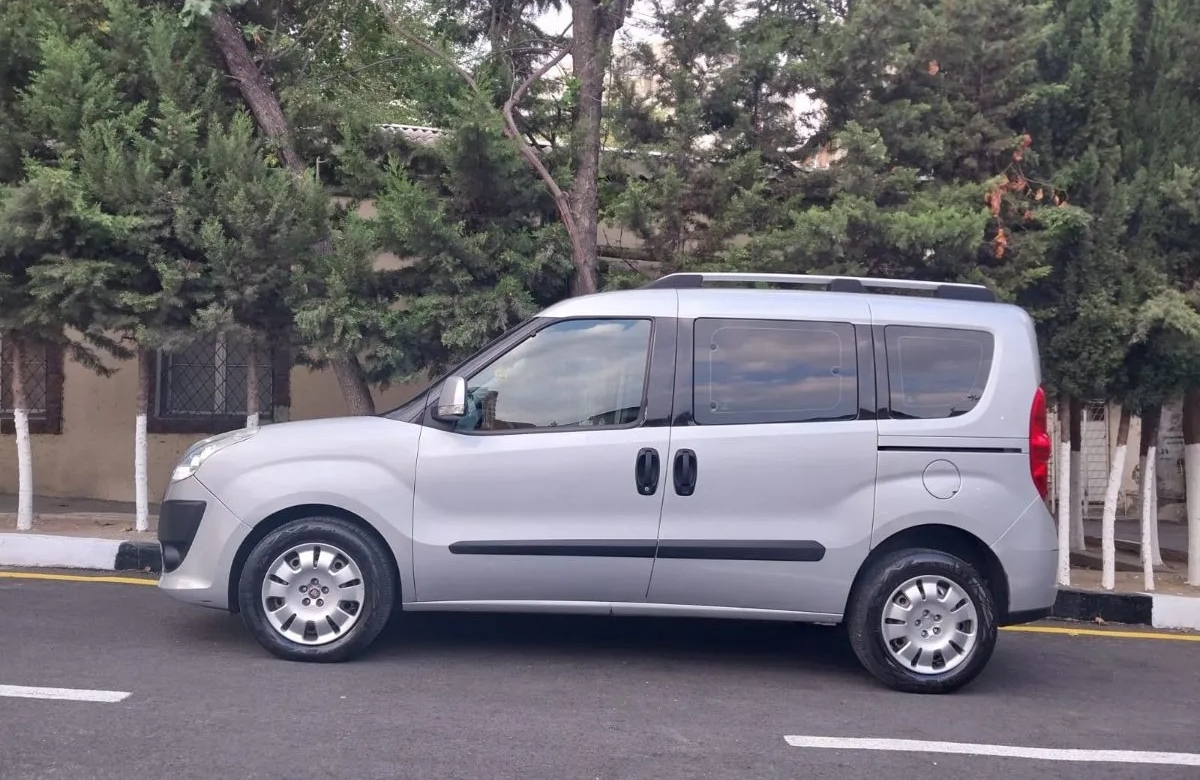 Fiat Doblo, 2011 il, 1.6 L, 65 000 km