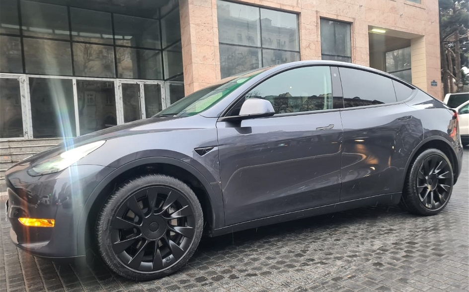 Tesla Model Y, 2021 il, 0 L, 35 000 km