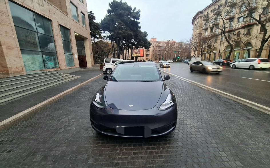 Tesla Model Y, 2021 il, 0 L, 35 000 km