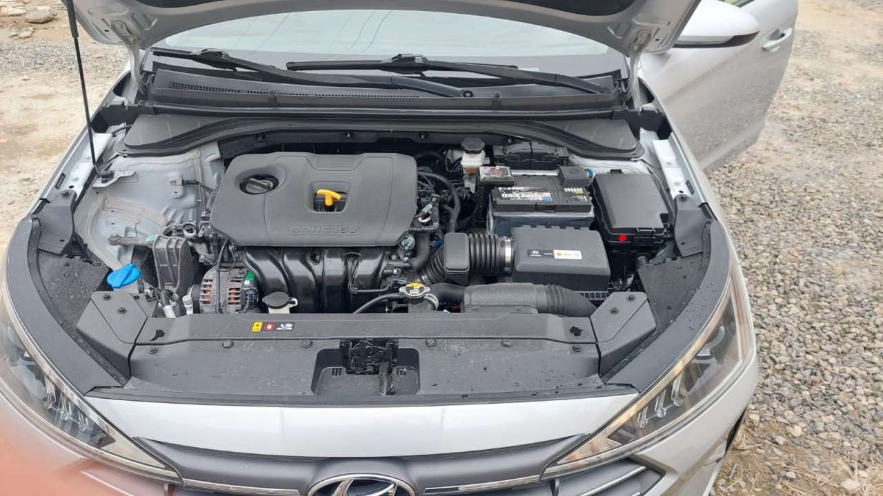 Hyundai Elantra, 2018 il, 2.0 L, 150 000 km