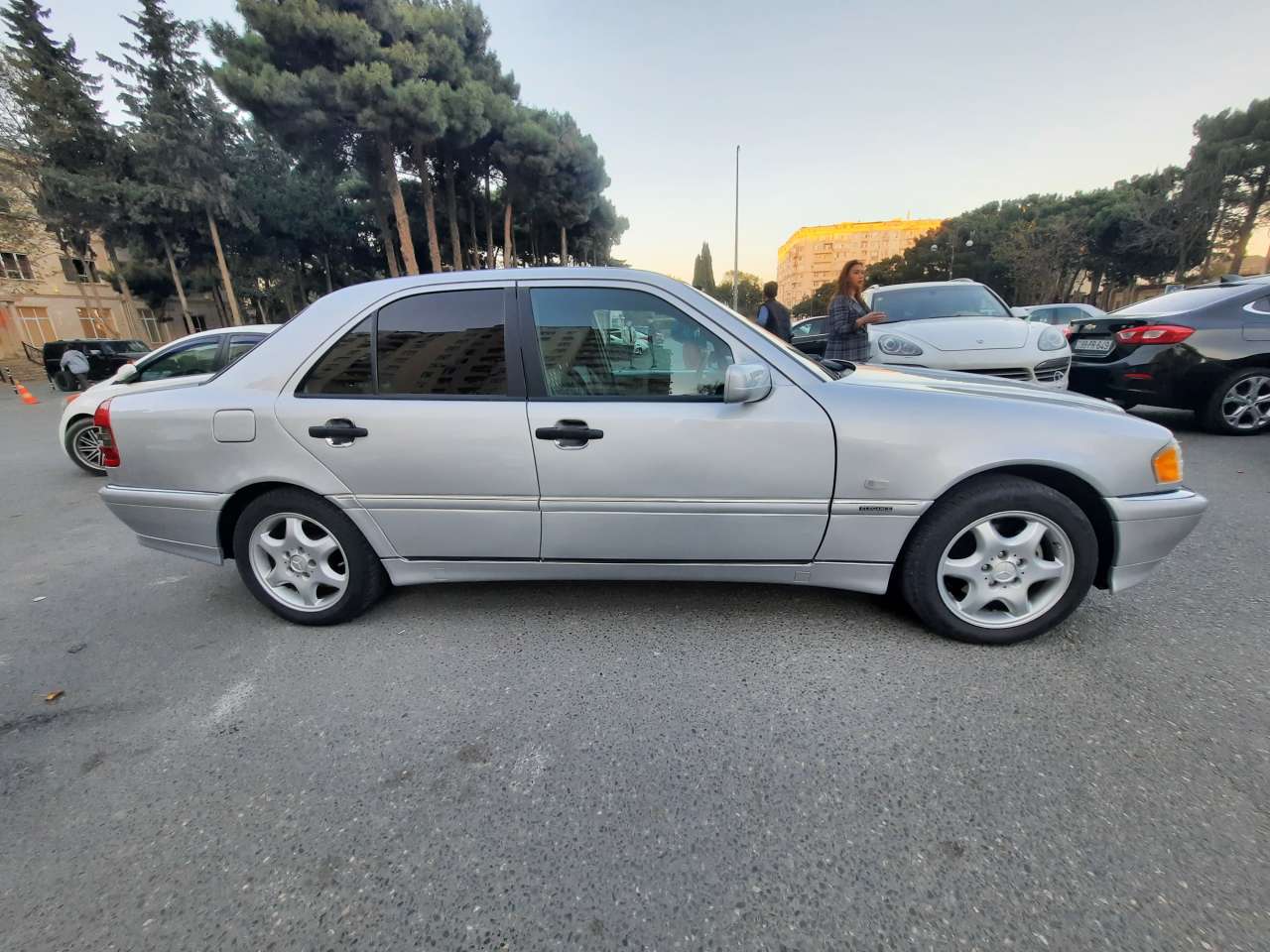 Mercedes C 240, 1998 il, 2.4 L, 377 000 km