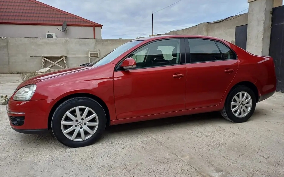 Volkswagen Jetta, 2010 il, 1.6 L, 220 550 km