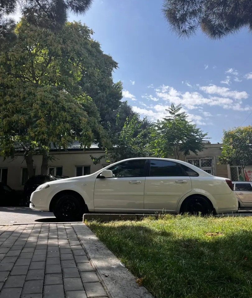 Daewoo Gentra, 2014 il, 1.5 L, 210 000 km