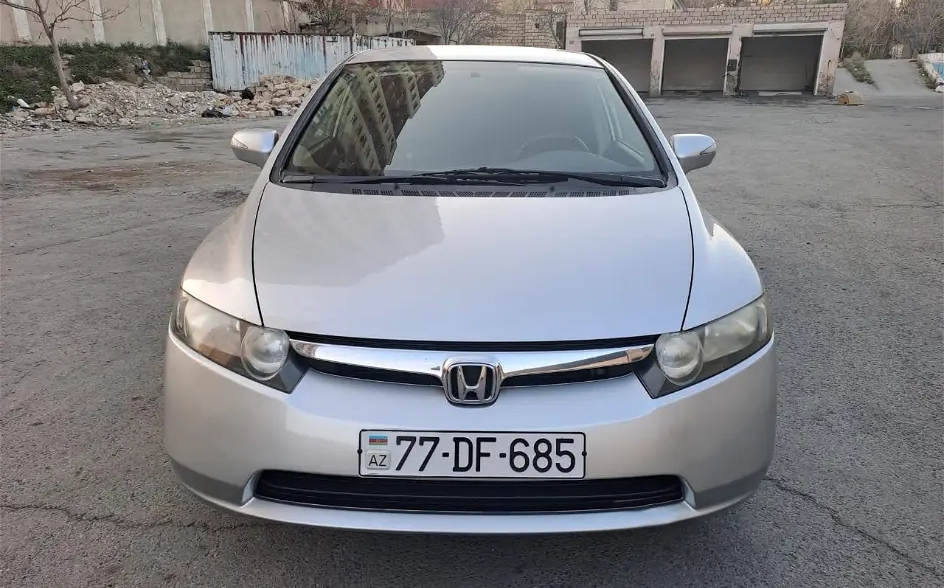 Honda Civic, 2008 il, 1.3 L, 378 000 km