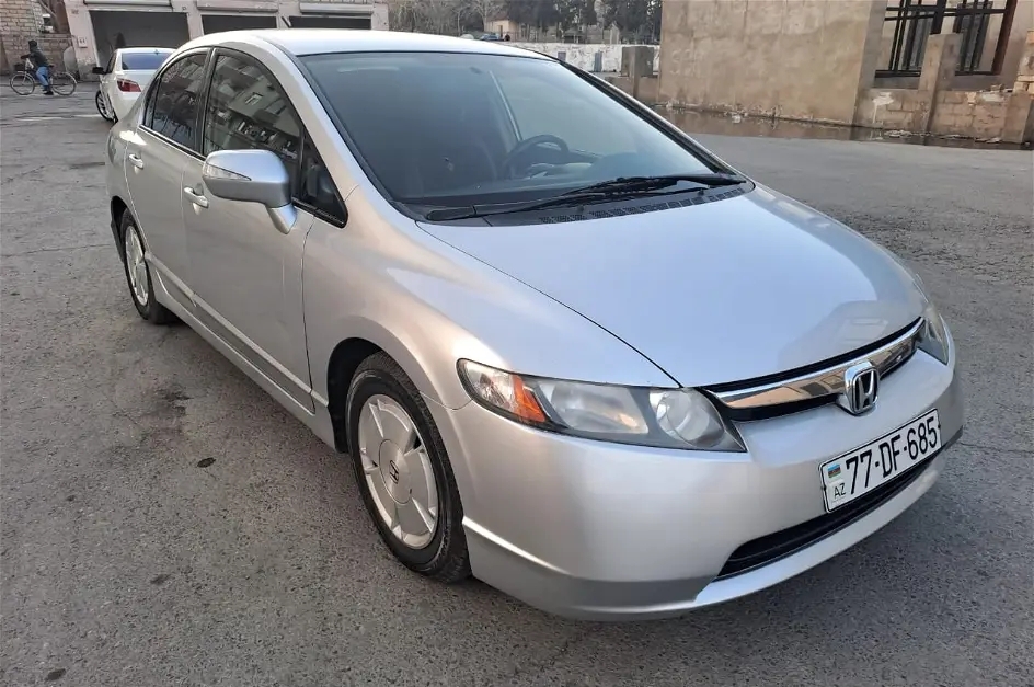 Honda Civic, 2008 il, 1.3 L, 378 000 km