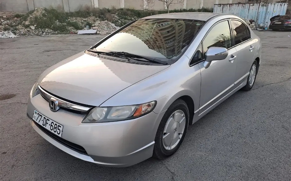 Honda Civic, 2008 il, 1.3 L, 378 000 km