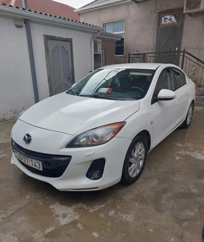 Mazda 3, 2012 il, 1.6 L, 380 000 km