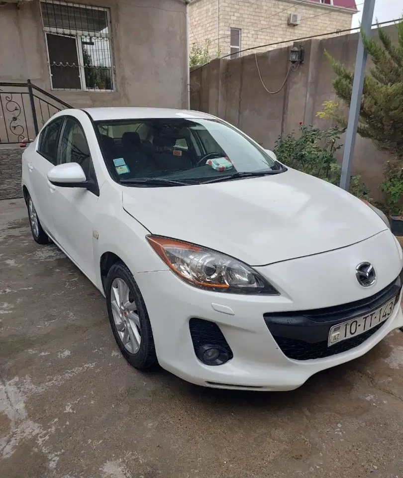 Mazda 3, 2012 il, 1.6 L, 380 000 km