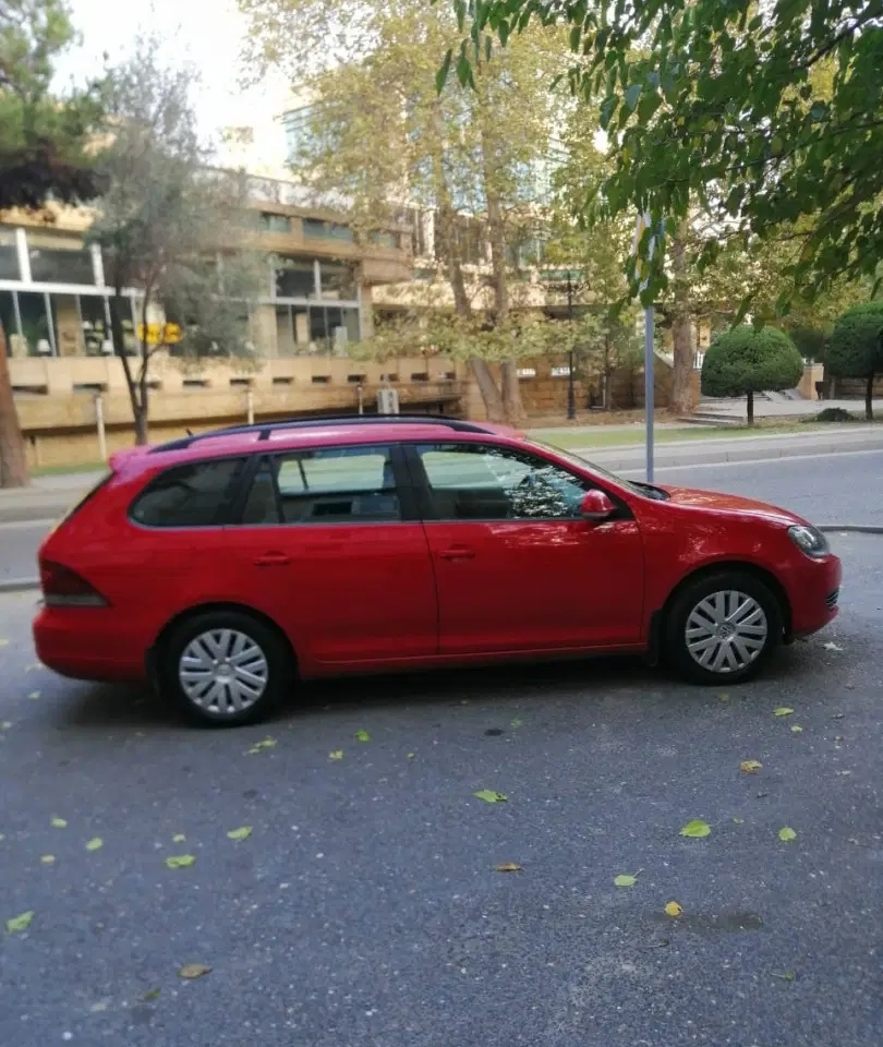 Volkswagen Golf, 2011 il, 1.6 L, 295 000 km