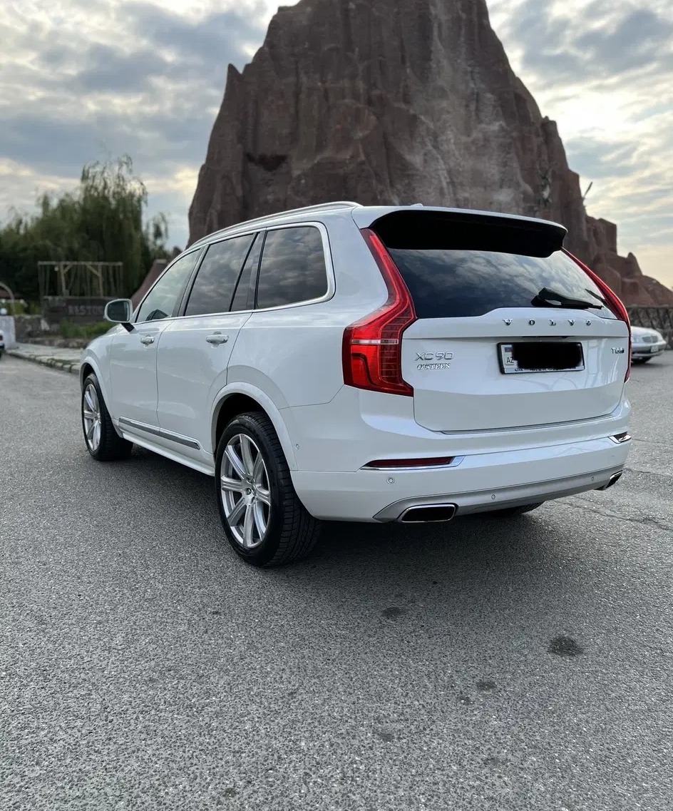 Volvo XC 90, 2017 il, 2.0 L, 98 000 km