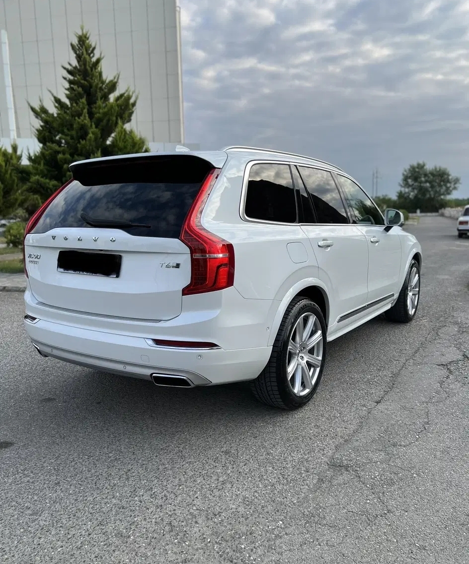 Volvo XC 90, 2017 il, 2.0 L, 98 000 km