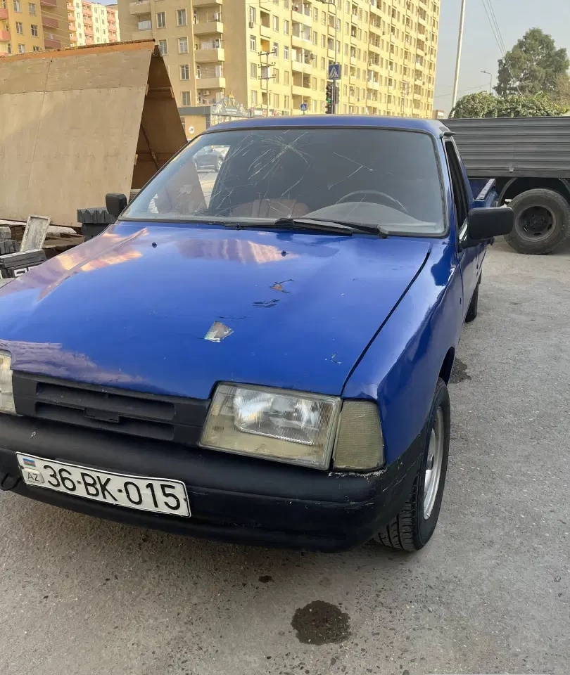 IJ 2717, 2003 il, 1.7 L, 333 300 km