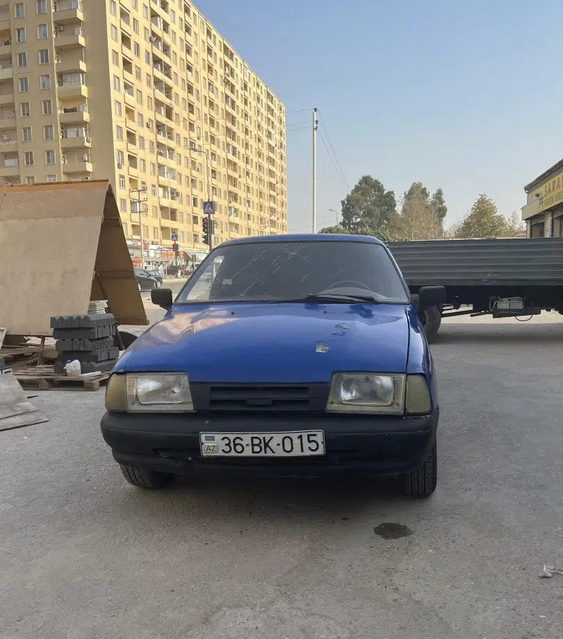 IJ 2717, 2003 il, 1.7 L, 333 300 km