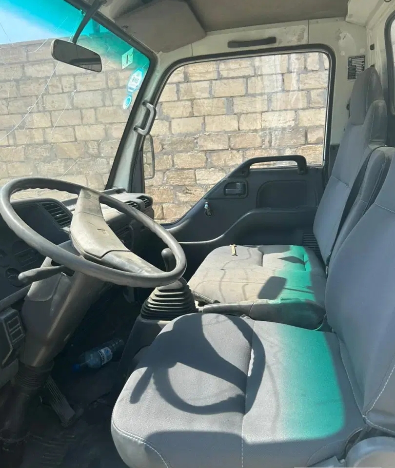 Isuzu ELF 250, 2008 il, 3.0 L, 100 000 km