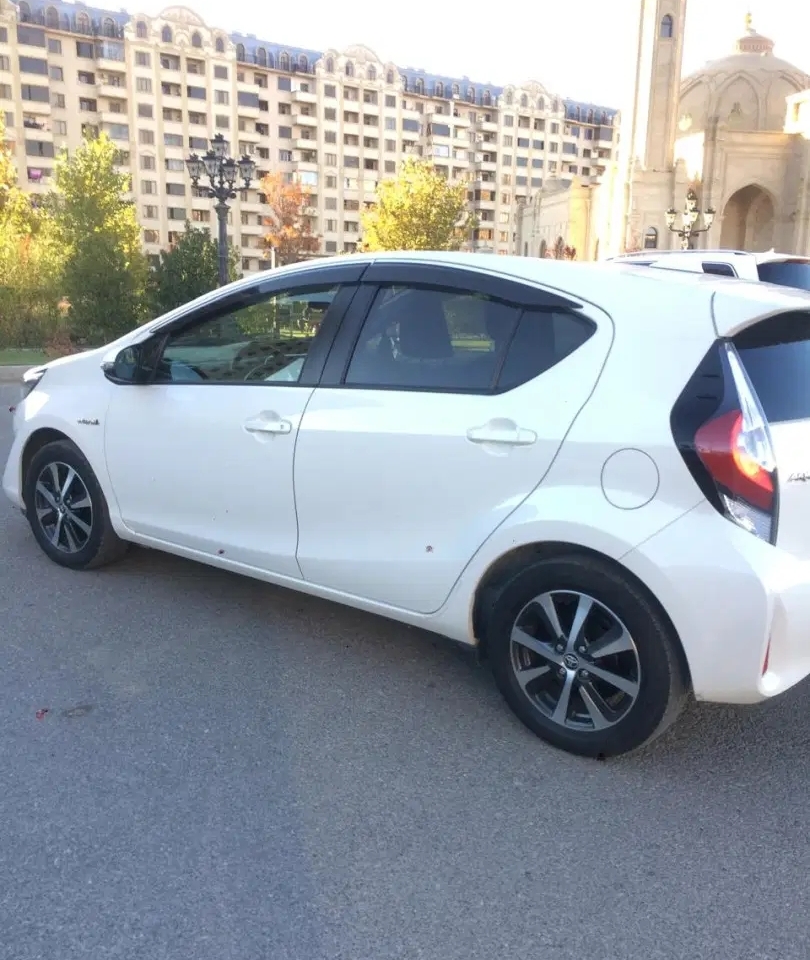 Toyota Aqua, 2017 il, 1.5 L, 106 000 km