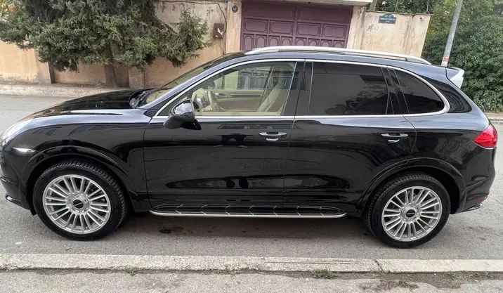 Porsche Cayenne, 2014 il, 3.6 L, 97 000 km