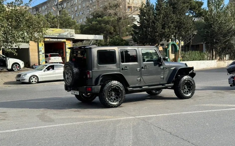 Jeep Wrangler, 2010 il, 3.8 L, 210 000 km