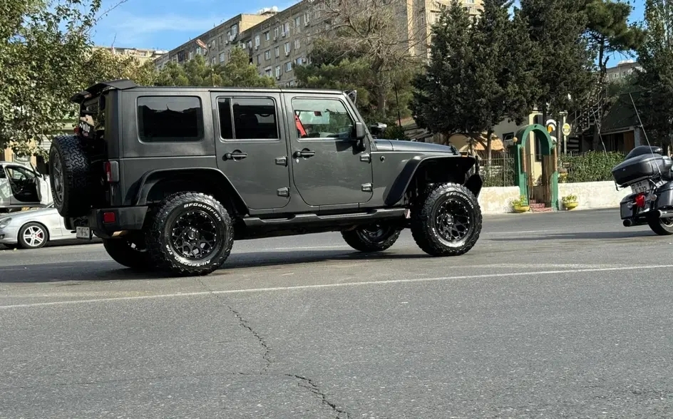 Jeep Wrangler, 2010 il, 3.8 L, 210 000 km