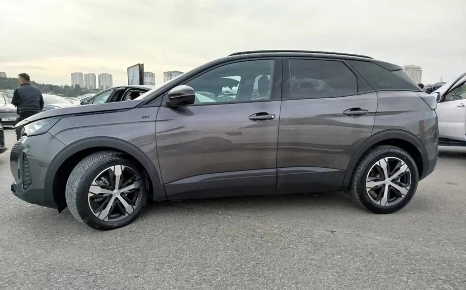 Peugeot 3008, 2022 il, 1.6 L, 9 000 km