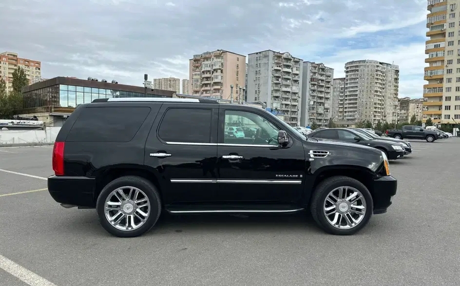 Cadillac Escalade, 2006 il, 6.2 L, 199 000 km