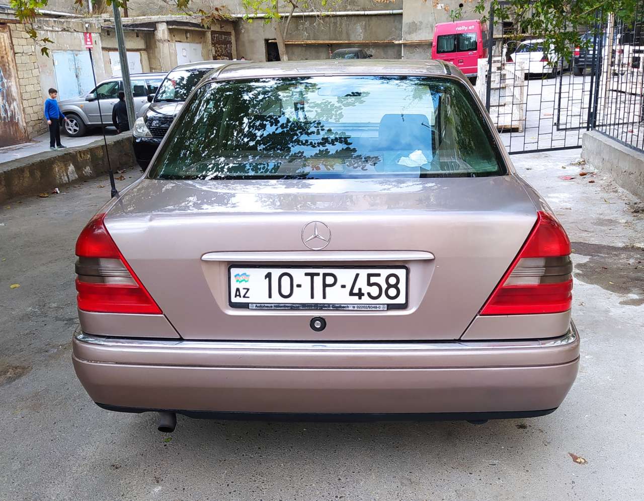 Mercedes C 180, 1993 il, 1.8 L, 355 000 km