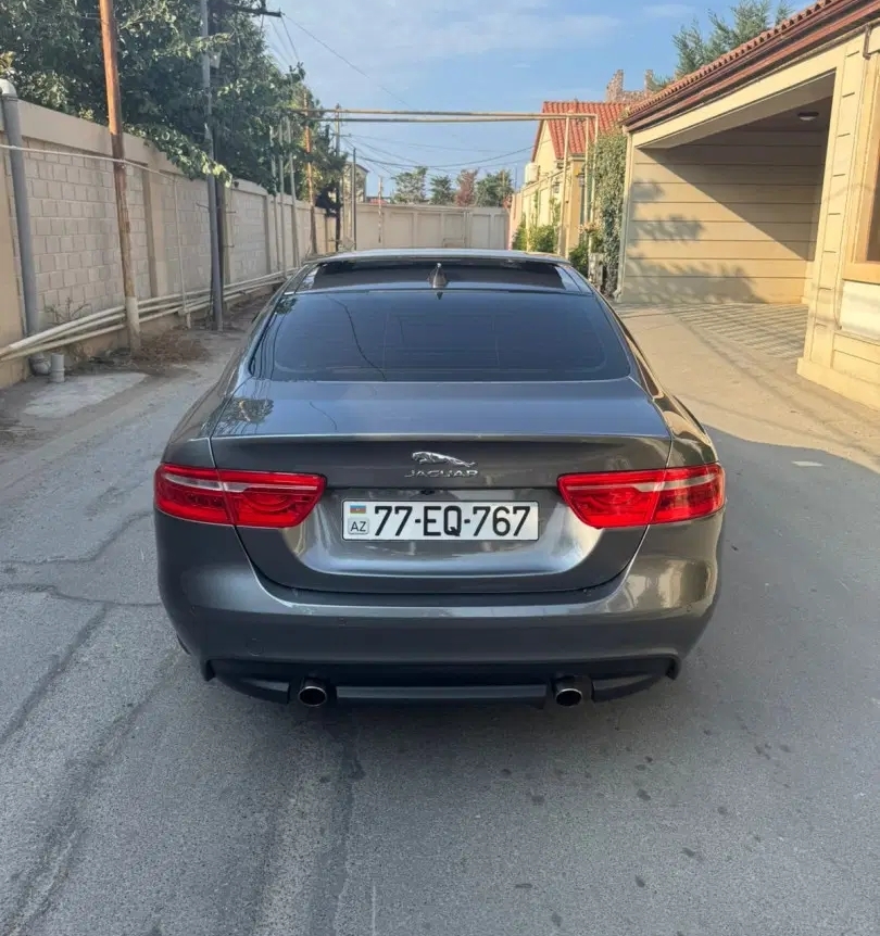 Jaguar XE, 2018 il, 2.0 L, 54 000 km