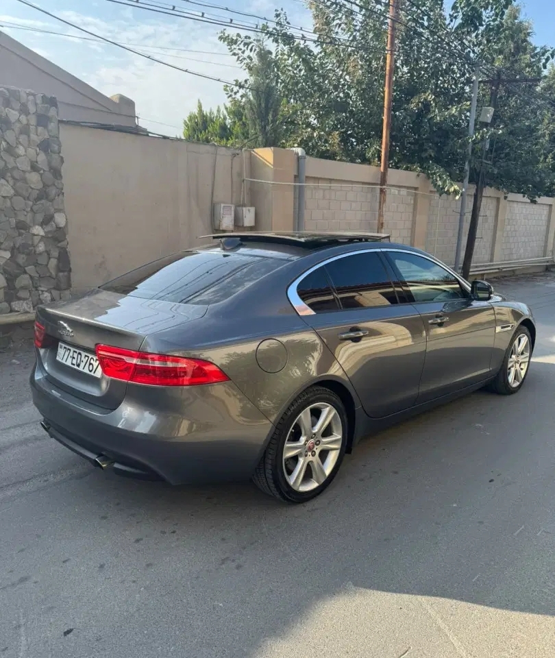 Jaguar XE, 2018 il, 2.0 L, 54 000 km