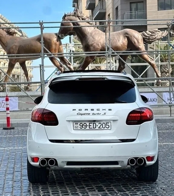 Porsche Cayenne, 2013 il, 4.8 L, 147 000 km