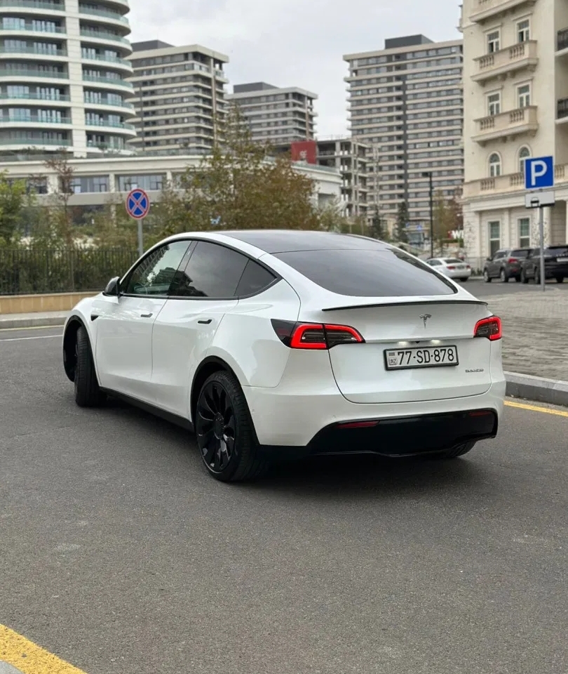 Tesla Model Y, 2022 il, 0 L, 20 921 km