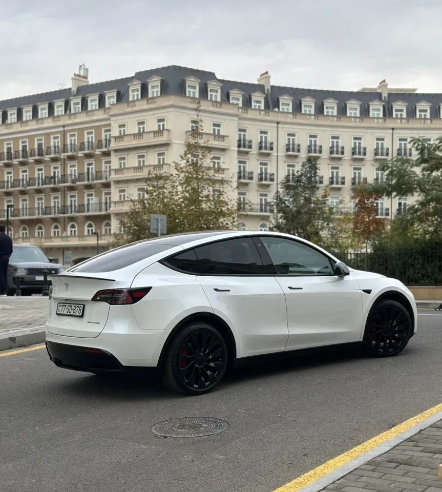 Tesla Model Y, 2022 il, 0 L, 20 921 km