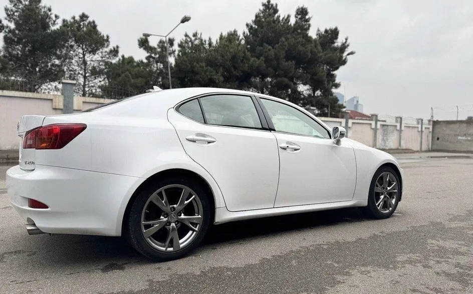 Lexus IS 200, 2008 il, 2.5 L, 172 200 km