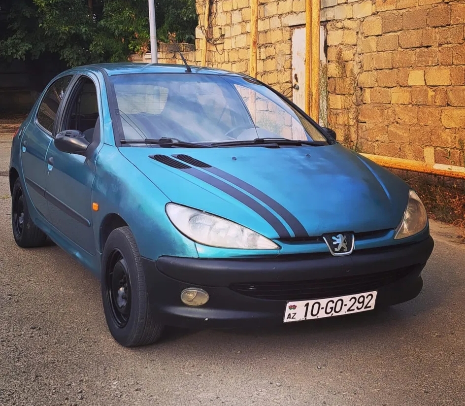 Peugeot 206, 2003 il, 1.6 L, 332 000 km