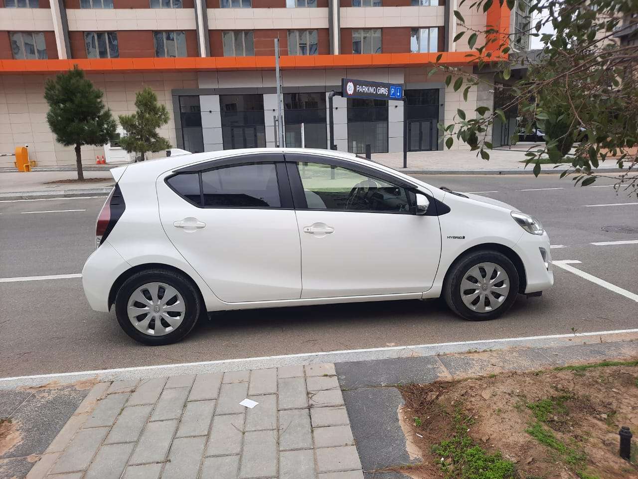 Toyota Aqua, 2016 il, 1.5 L, 91 000 km