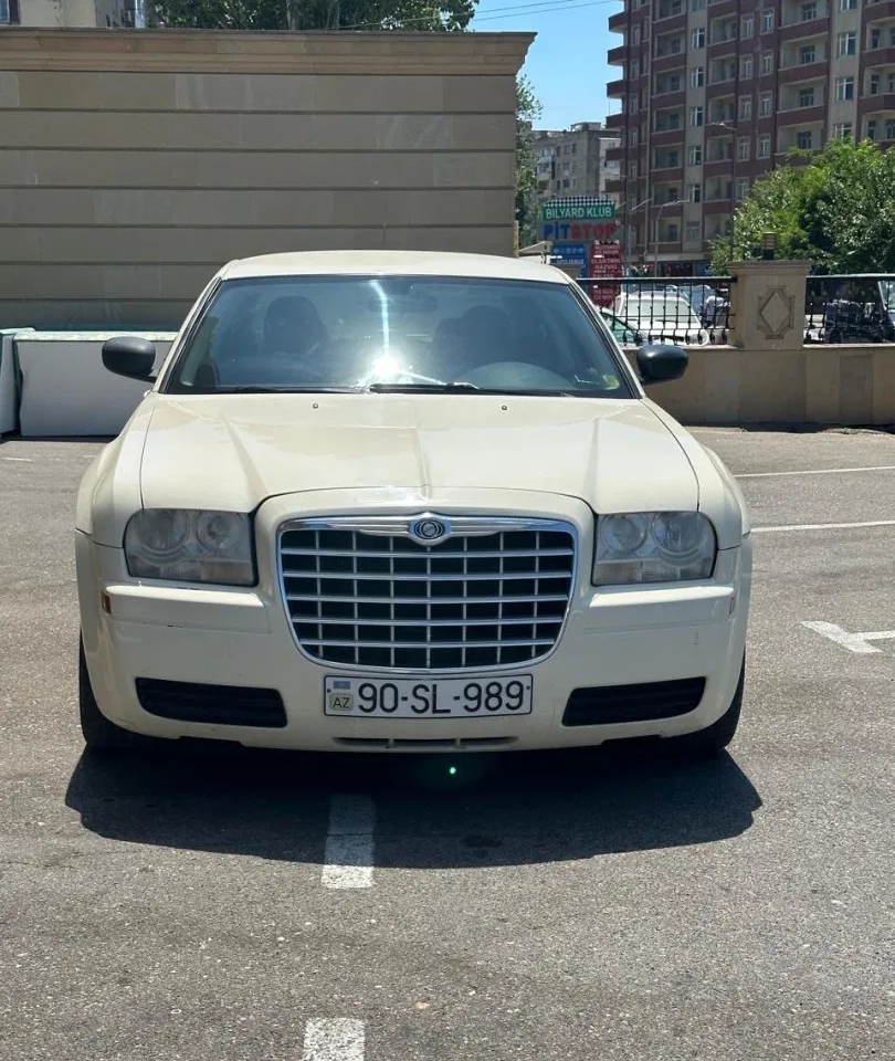 Chrysler 300, 2007 il, 2.7 L, 18 000 km