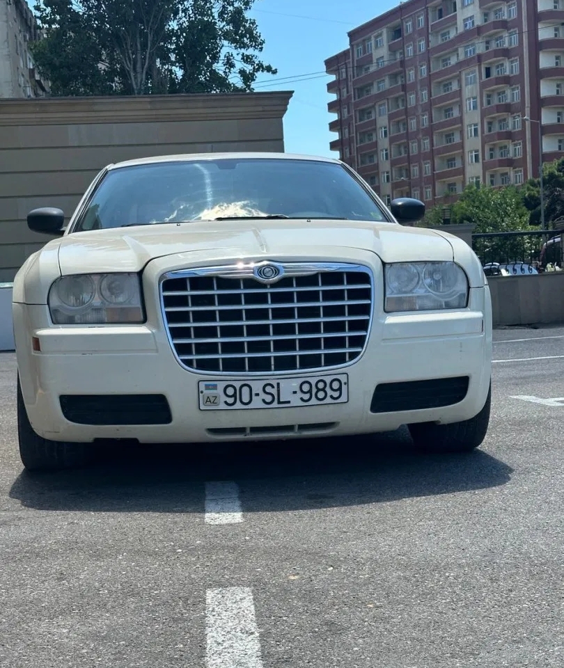 Chrysler 300, 2007 il, 2.7 L, 18 000 km