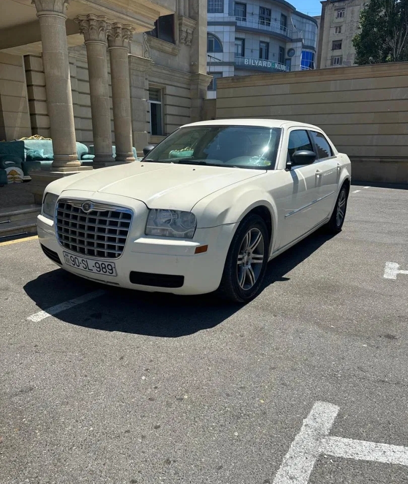 Chrysler 300, 2007 il, 2.7 L, 18 000 km